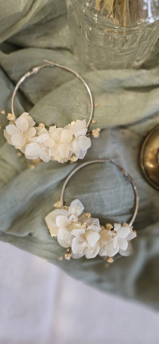 boucle_oreille_blanche